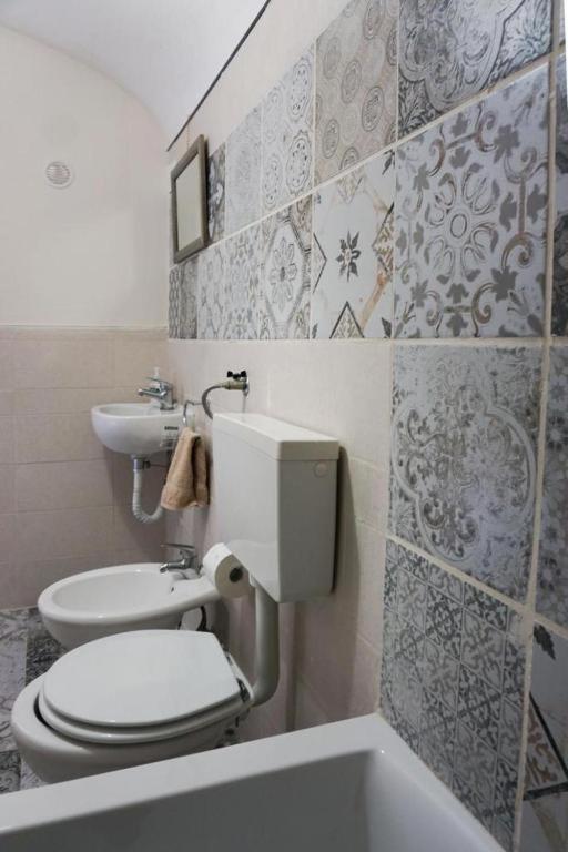 Blue Courtyard Not Valid Apartment บารี ภายนอก รูปภาพ